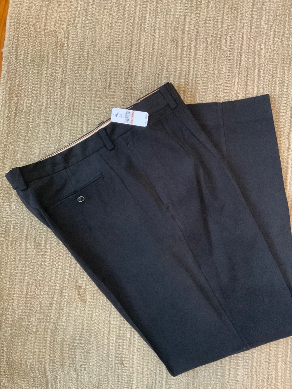 Men’s Tommy Bahama pleated dress pants 42X34 black